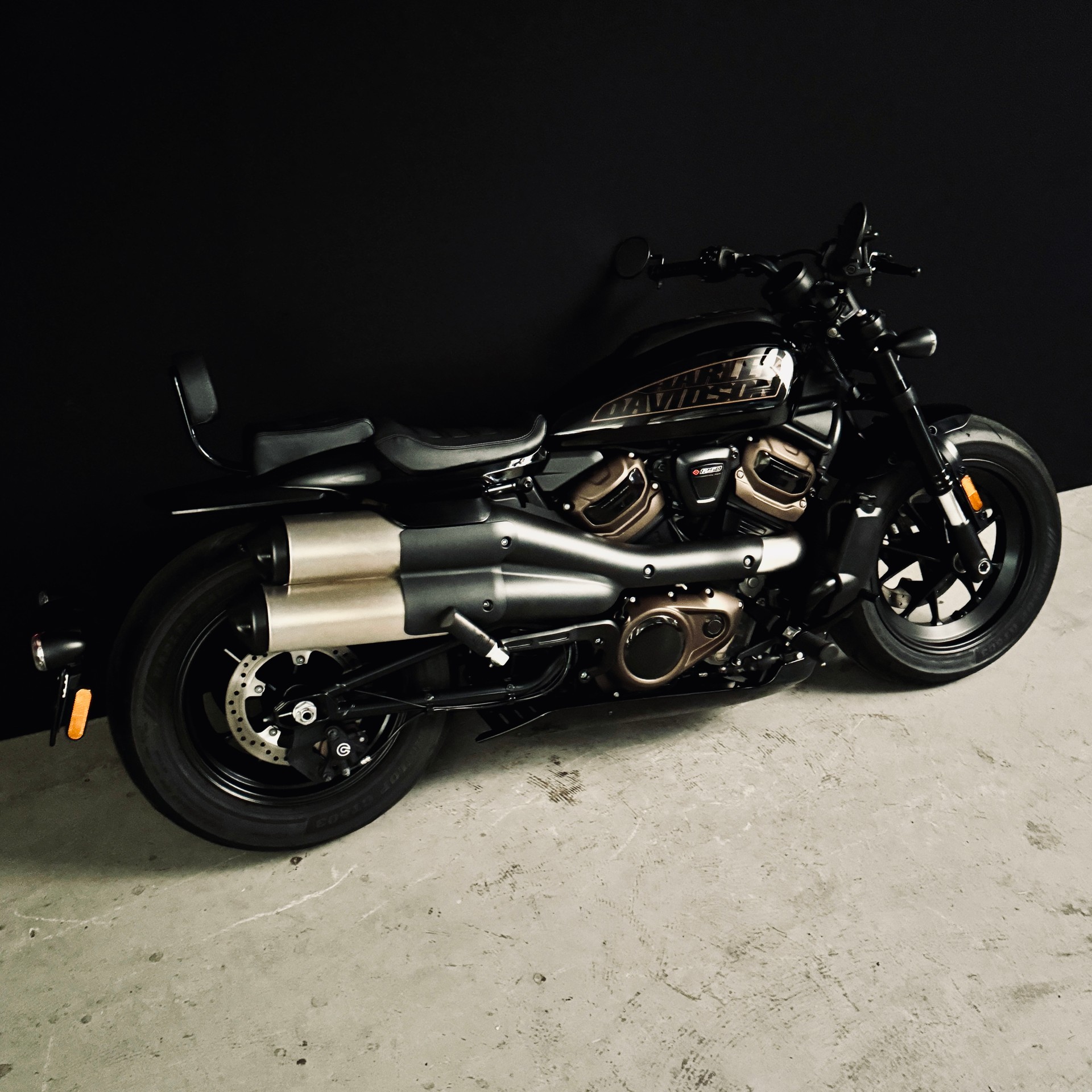 HARLEY-DAVIDSON RH 1250 Sportster S-showroom-element-1