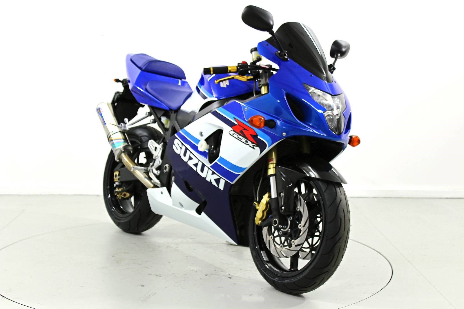 SUZUKI GSX-R 750-showroom-element-1
