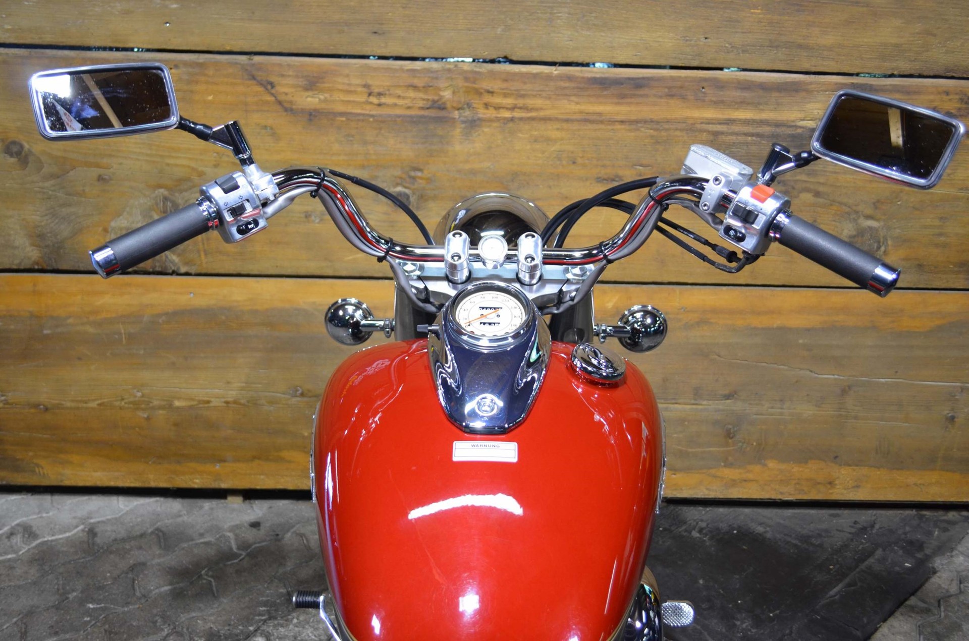 YAMAHA XVS 650-showroom-element-2