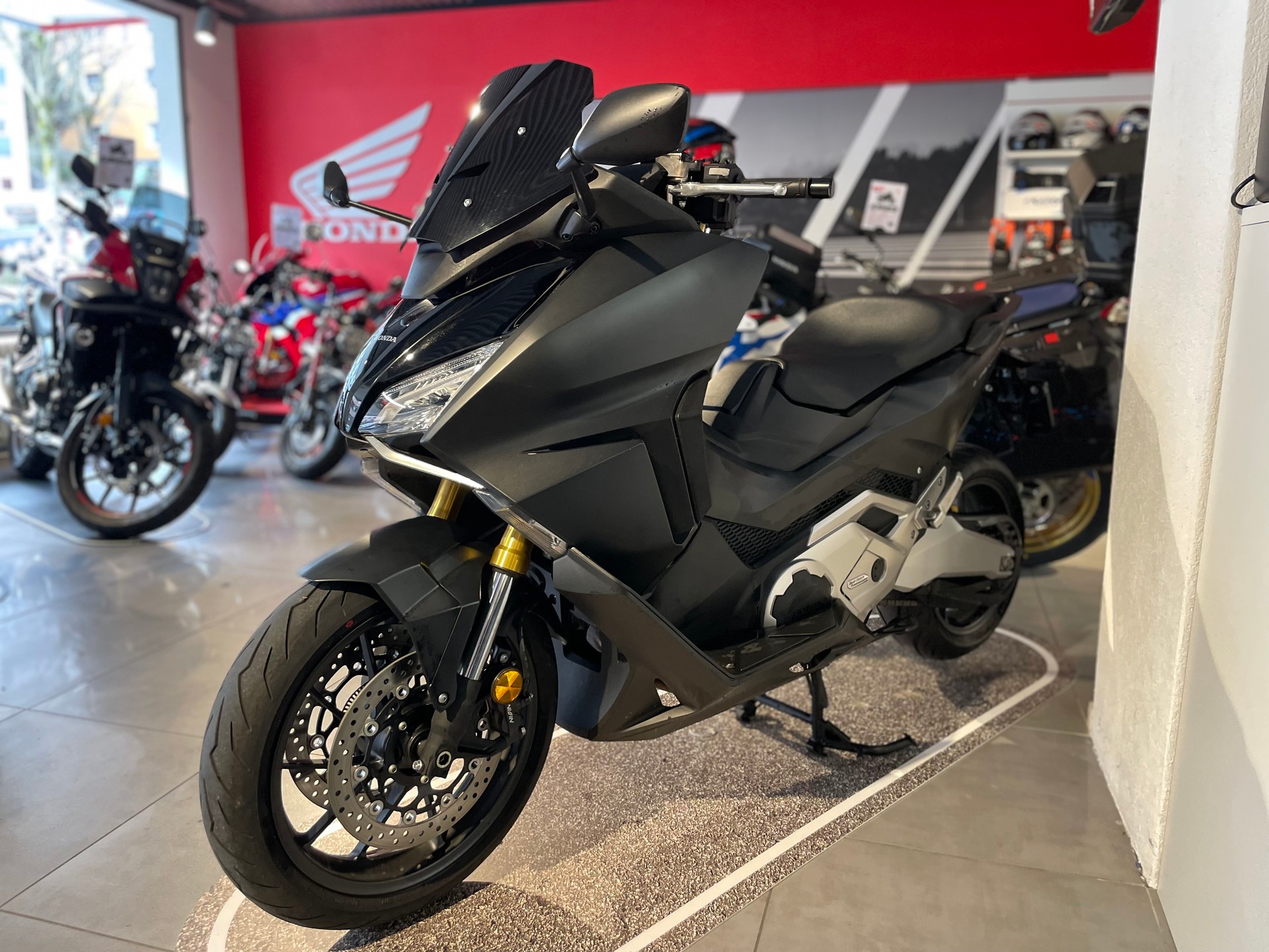 HONDA NSS 750