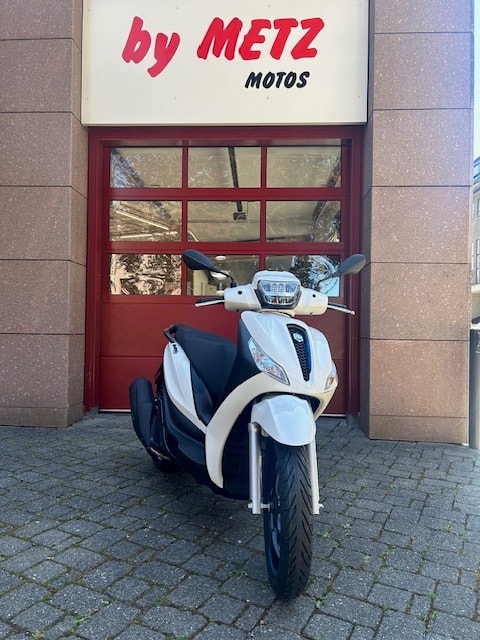 PIAGGIO Medley 125 Sport E5+