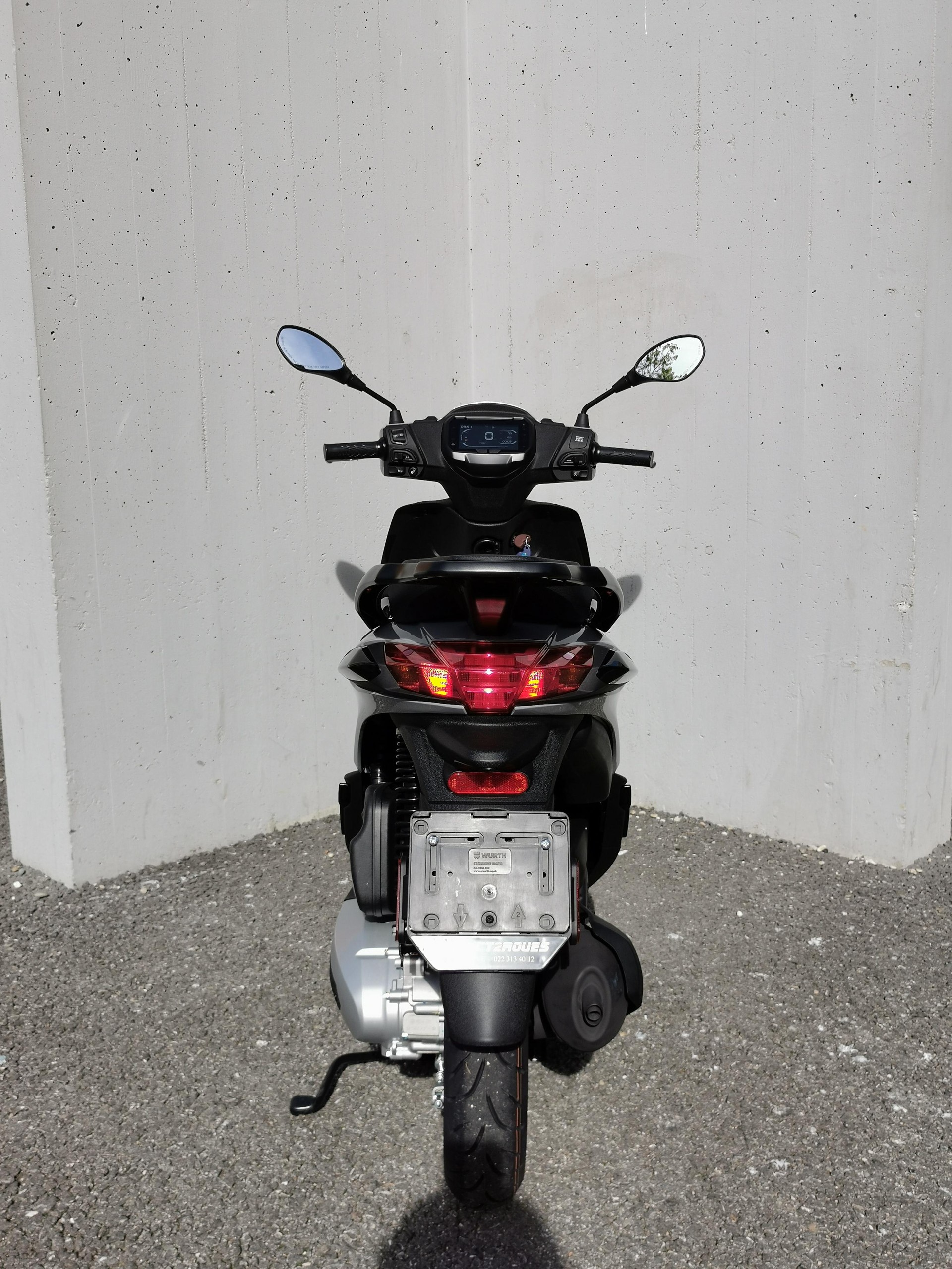 PIAGGIO Liberty 125 Sport E5+-showroom-element-3