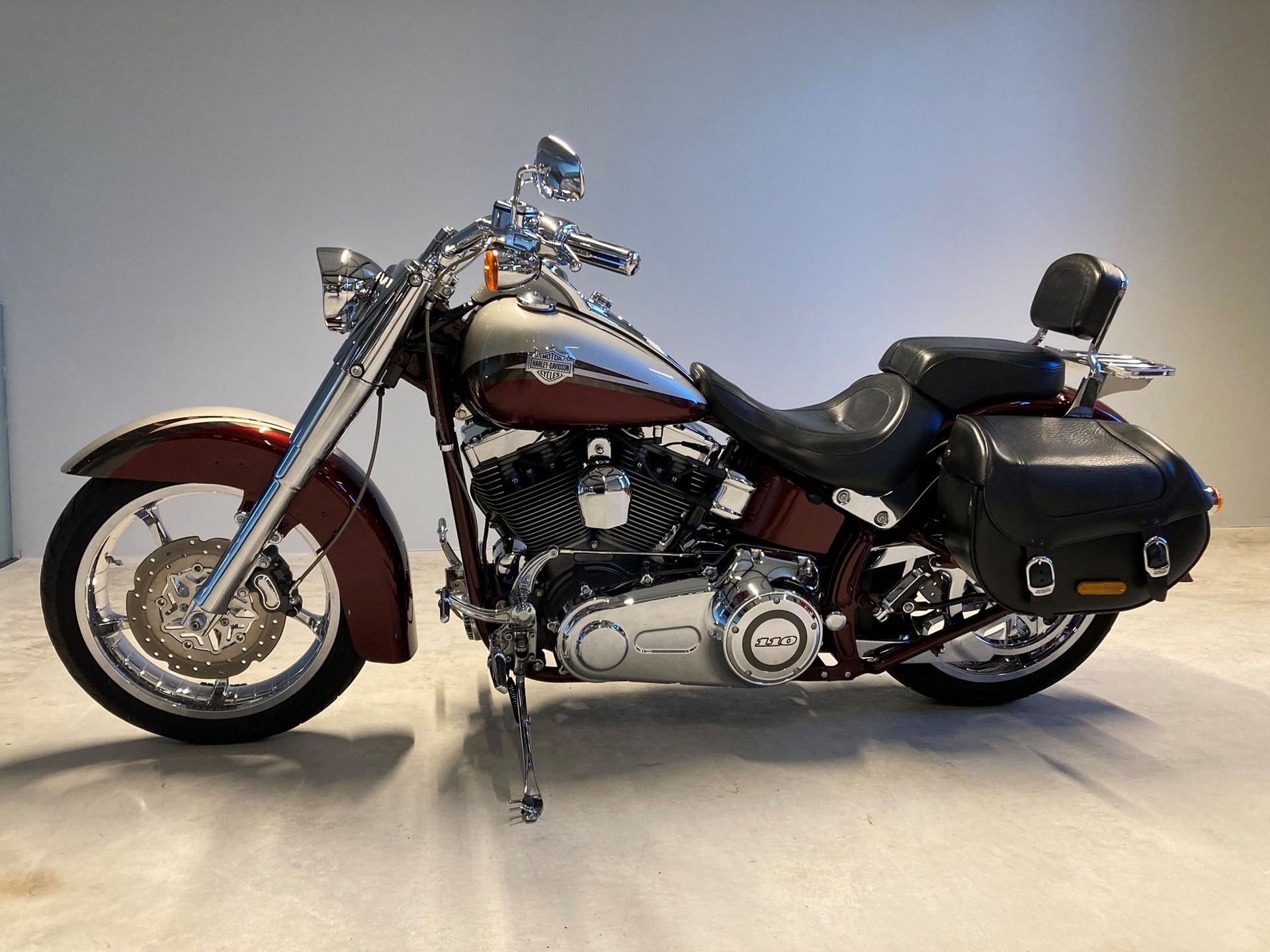 HARLEY-DAVIDSON FLSTSE Softail Convertible CVO-showroom-element-2