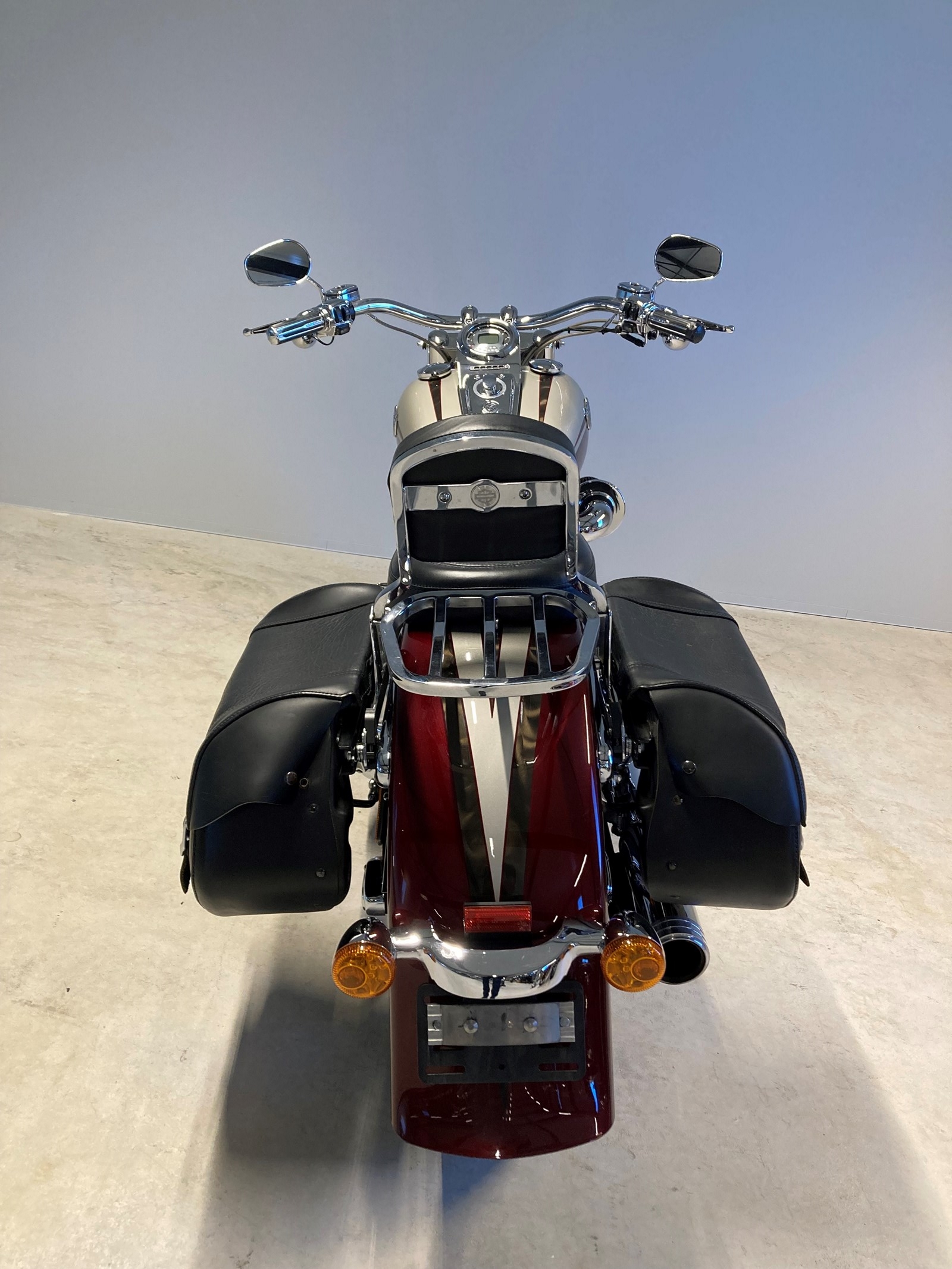 HARLEY-DAVIDSON FLSTSE Softail Convertible CVO-showroom-element-3