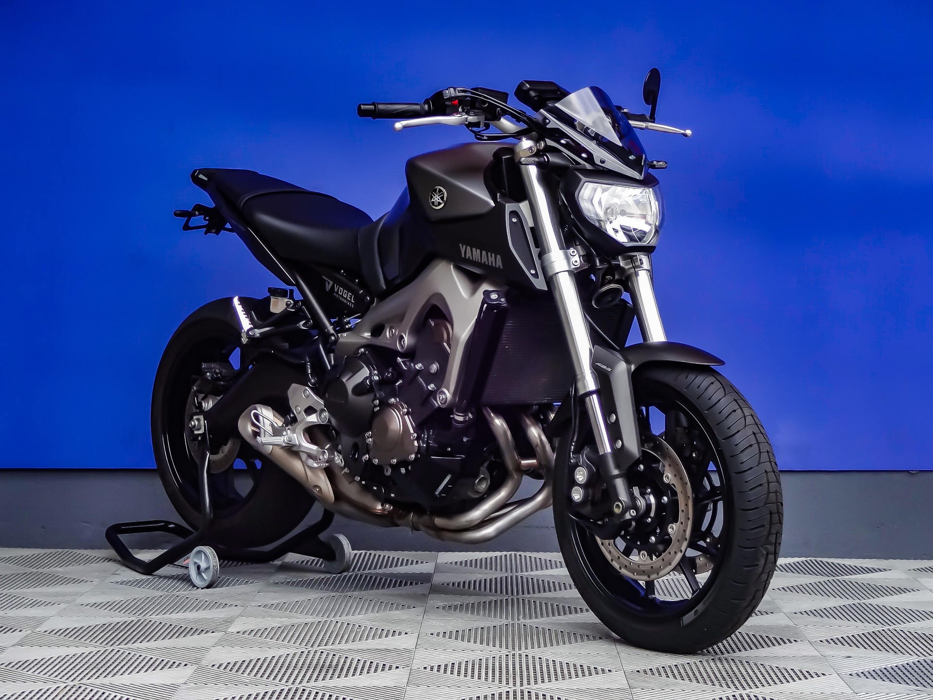 YAMAHA MT-09 ABS-showroom-element-1