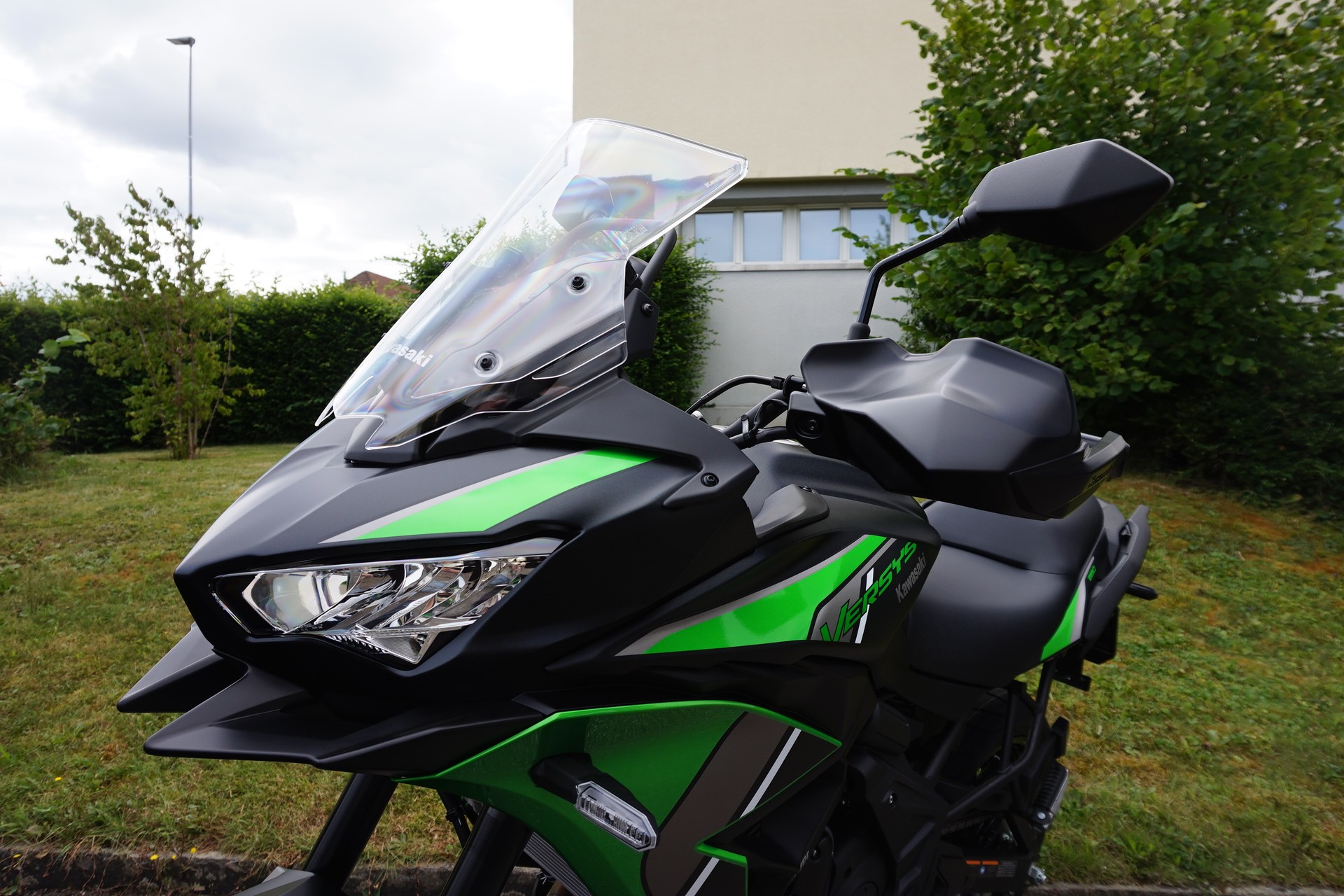 KAWASAKI Versys 650 ABS (49/35kW) MY24-image-4