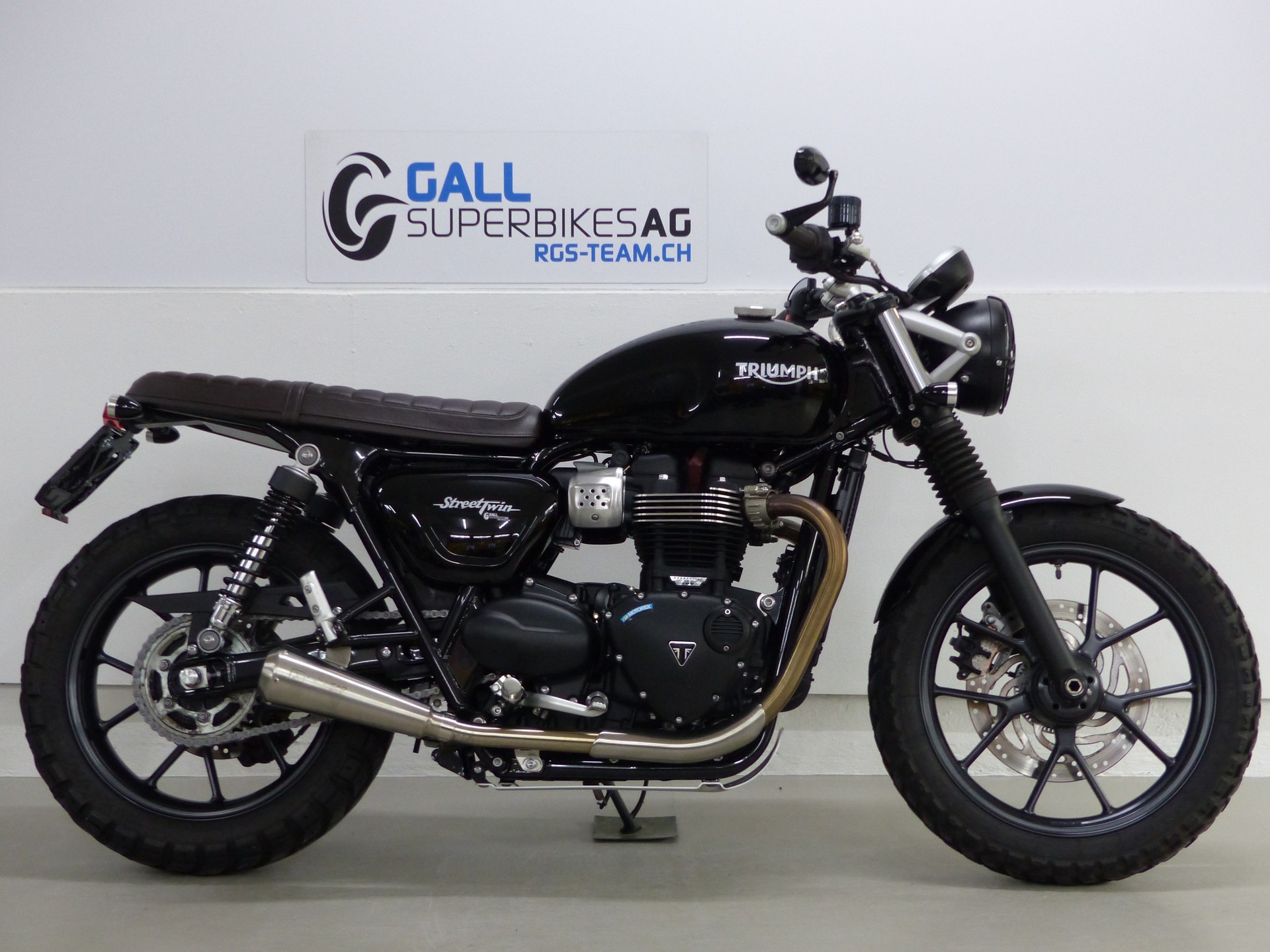 TRIUMPH Street Twin 900 i mit Zubehör