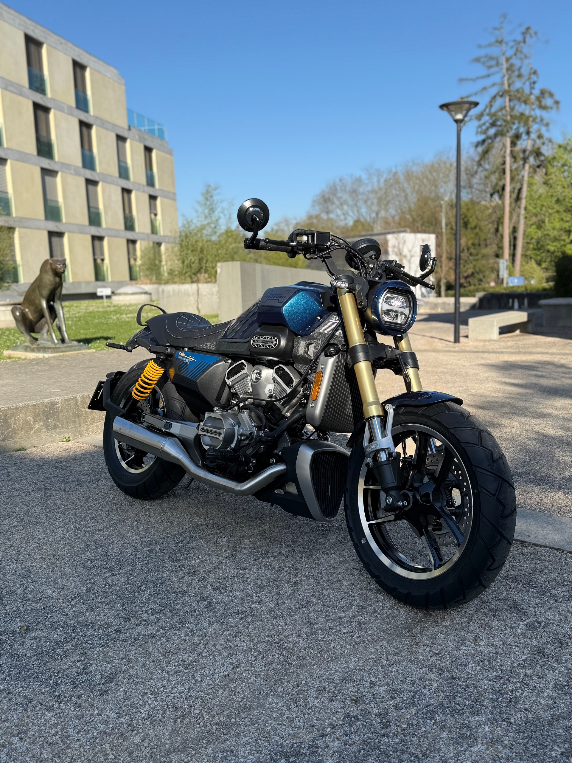 HYOSUNG GV 125 X