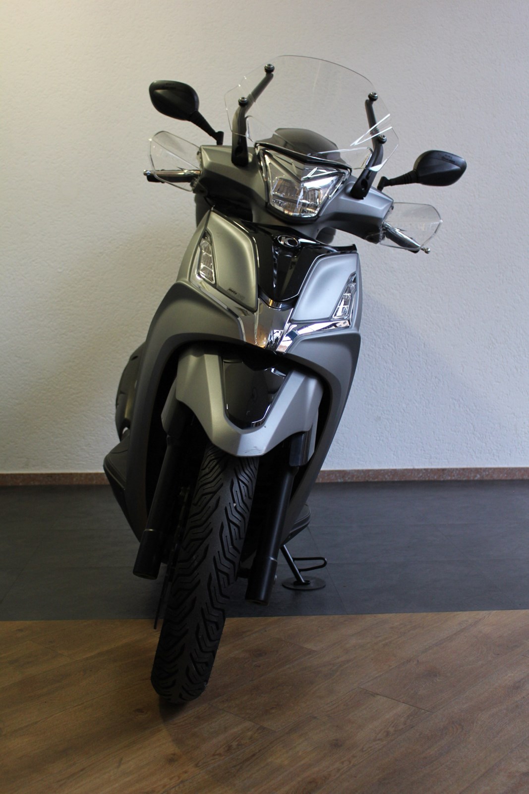 KYMCO Agility 300-showroom-element-1
