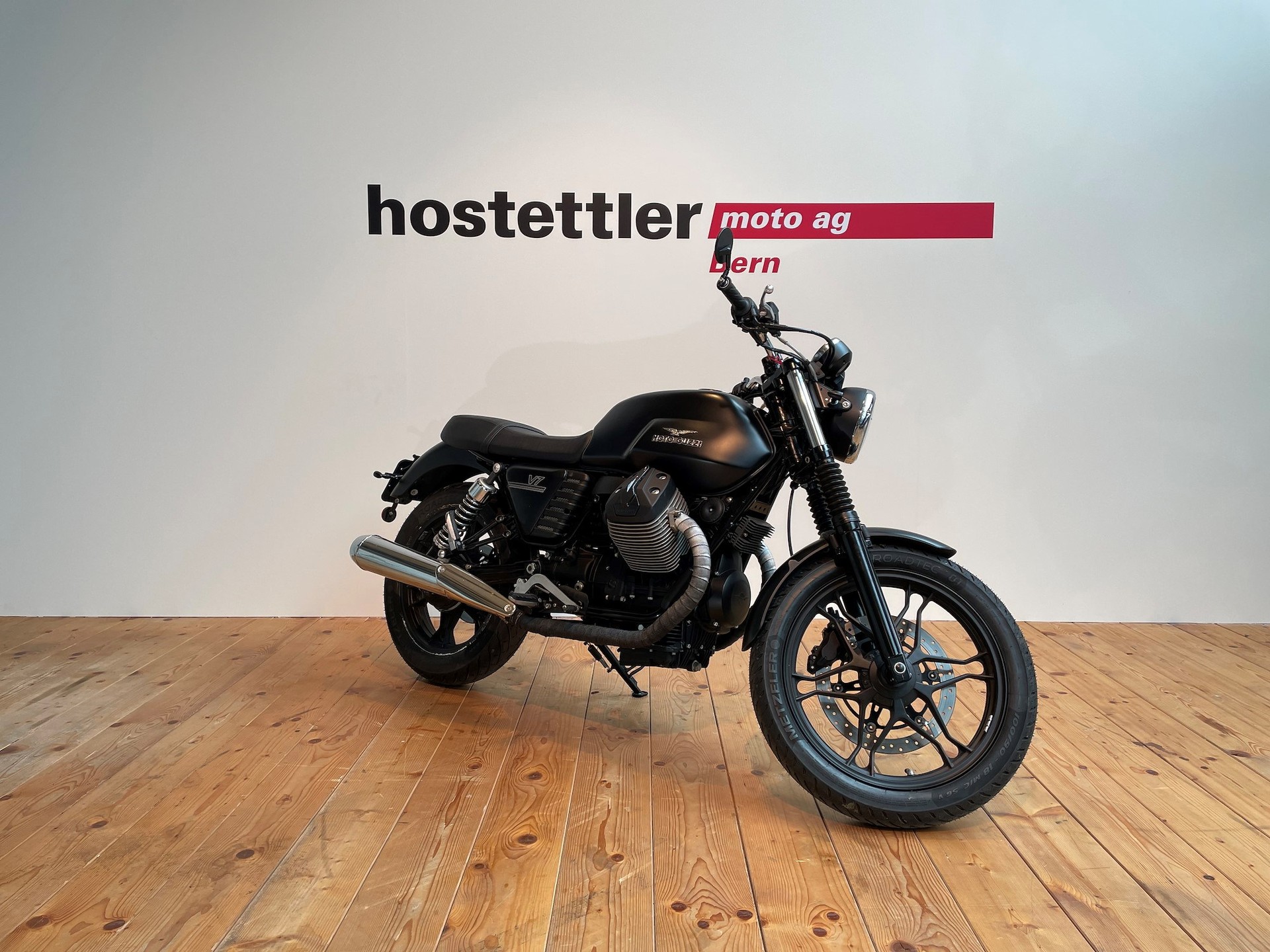 MOTO GUZZI V7
