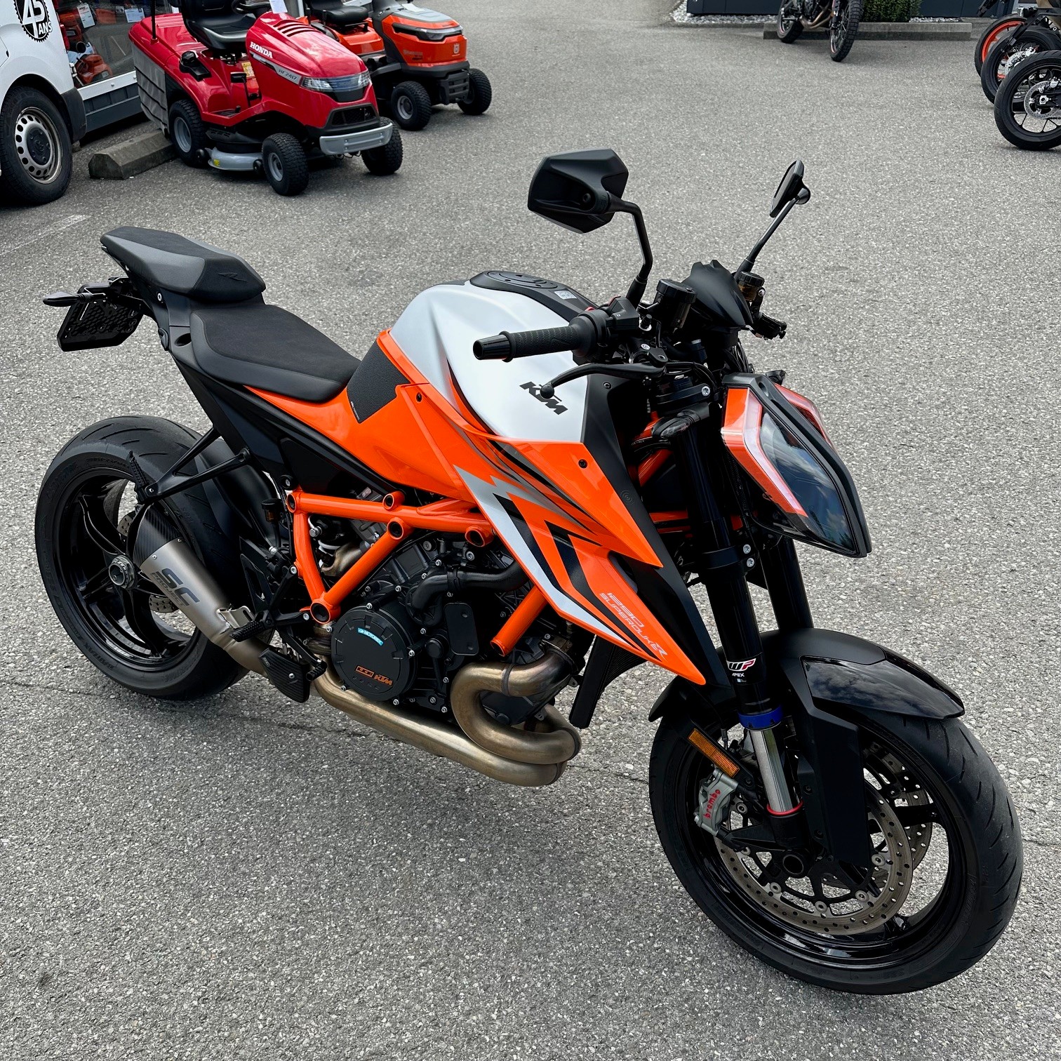 KTM 1290 Super Duke R EVO