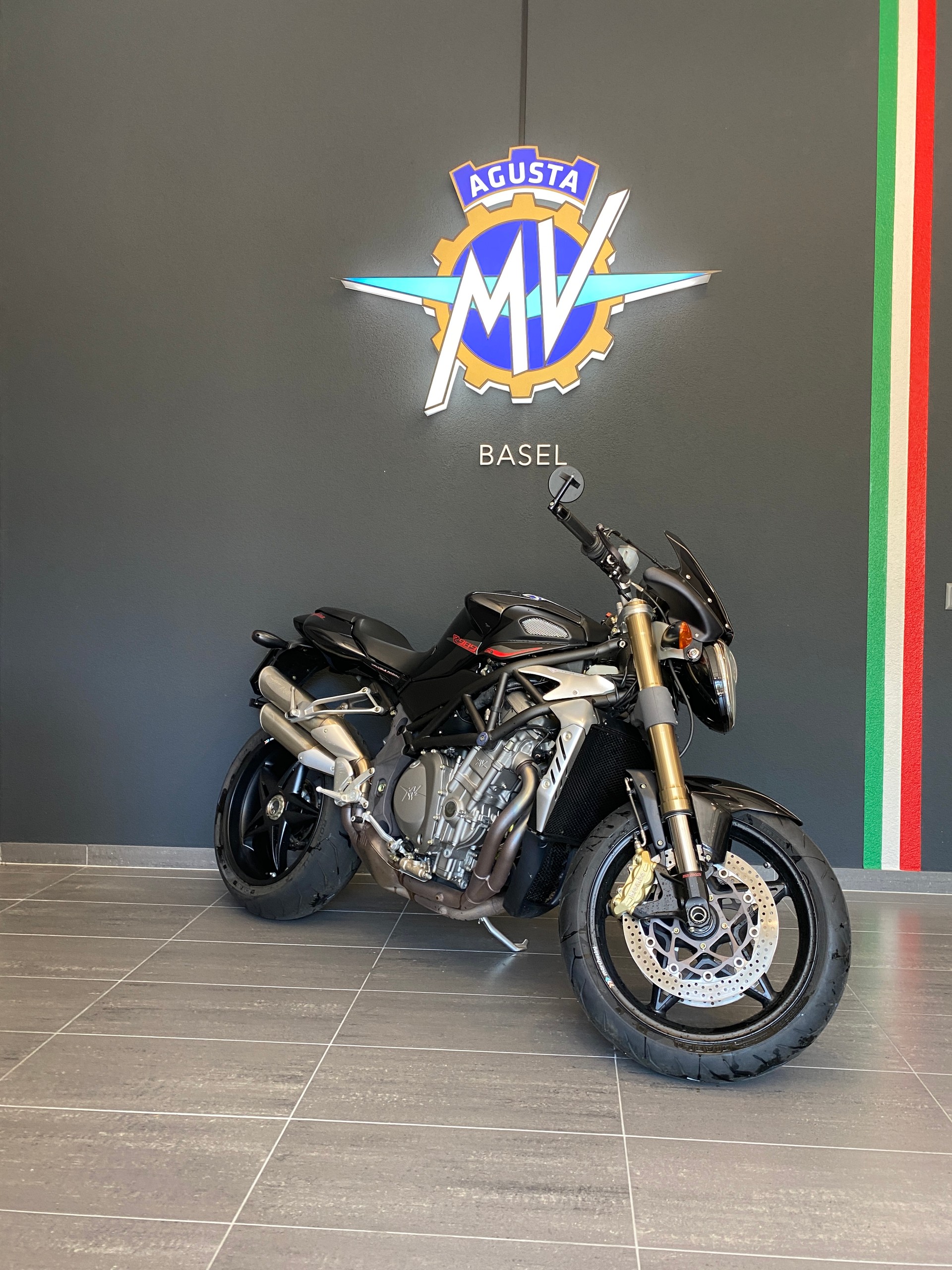 MV AGUSTA B4 Brutale 989 R