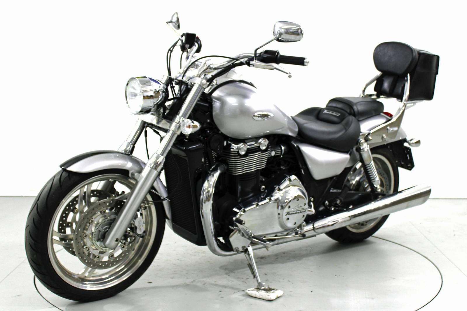 TRIUMPH Thunderbird 1600 ABS-showroom-element-2