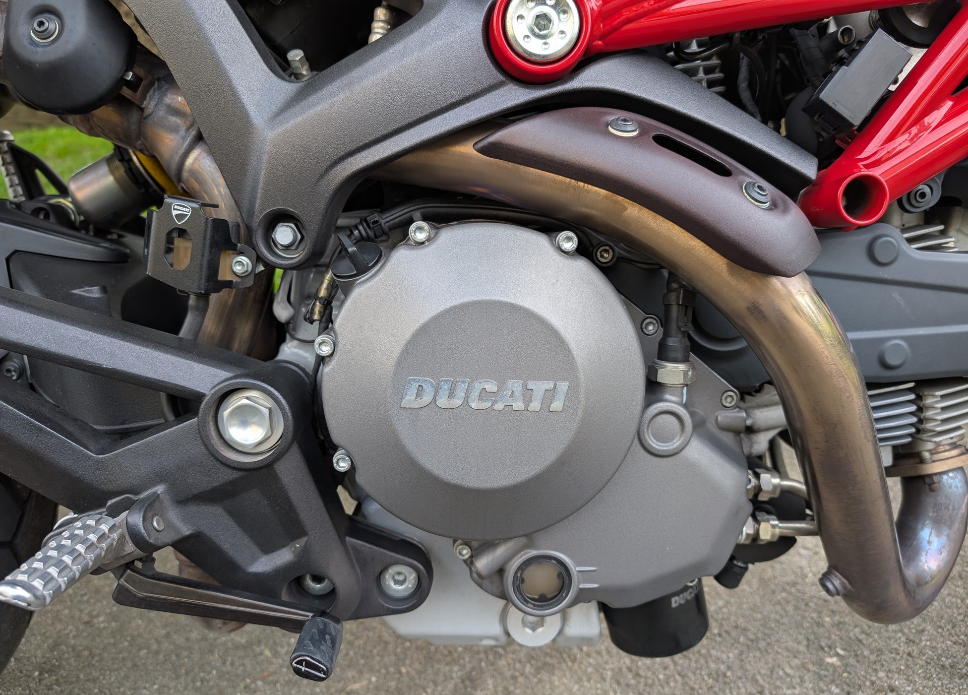 DUCATI MONSTER 796-image-13