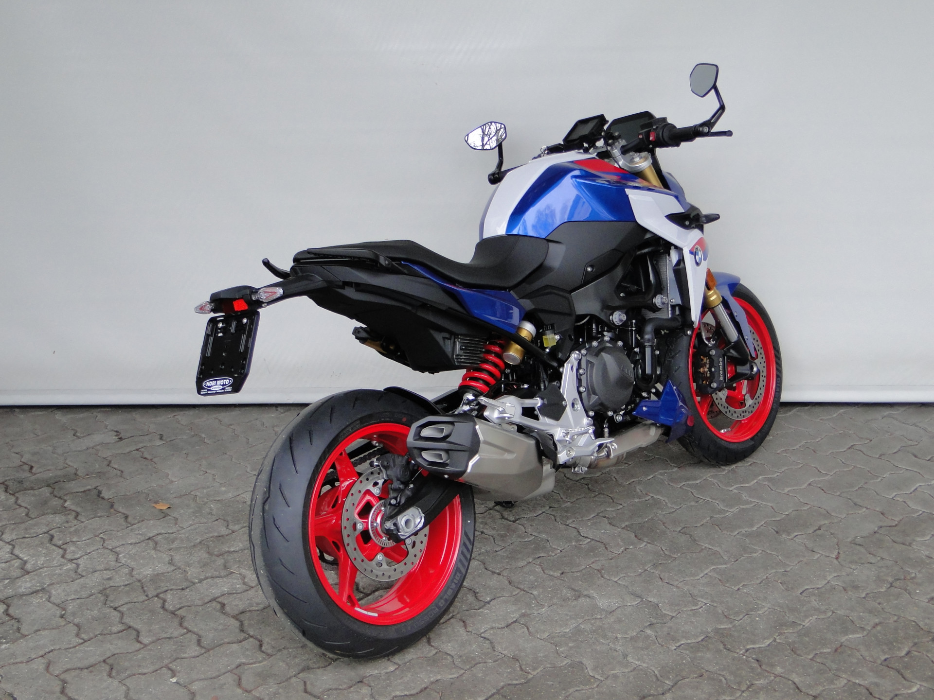 BMW F 900 R A2 3 Jahre / 30'000km Gratisservice-image-3
