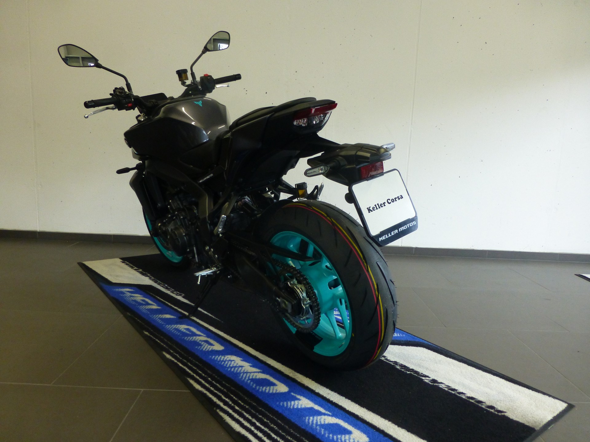 YAMAHA MT-09-image-4