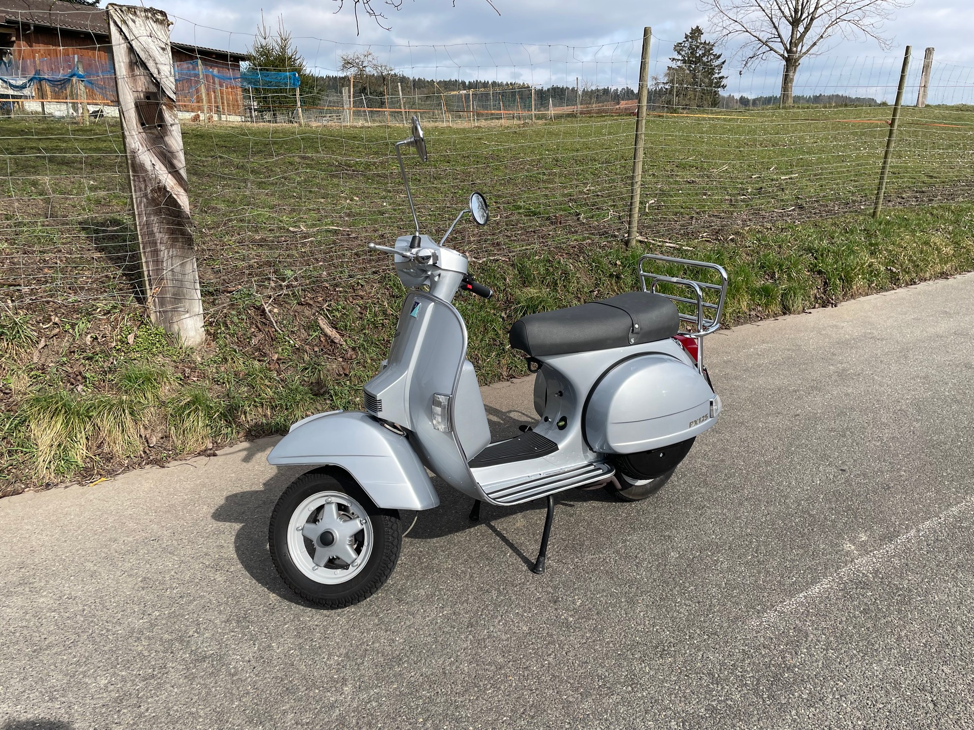 PIAGGIO Vespa PX 125 E Disc-image-0