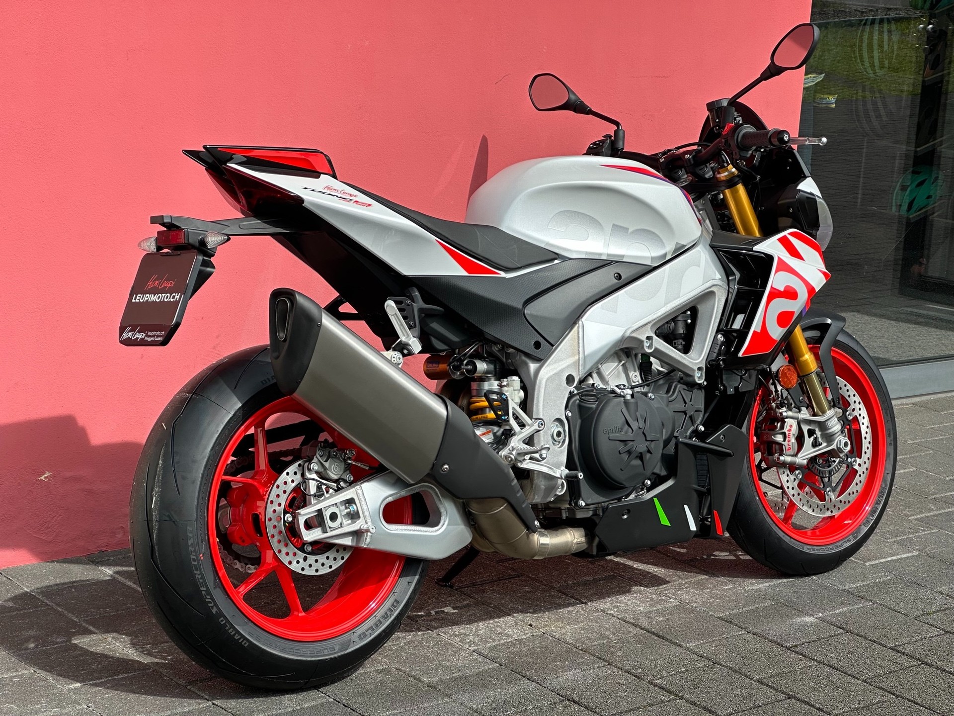 APRILIA Tuono V4 1100 Factory-image-12