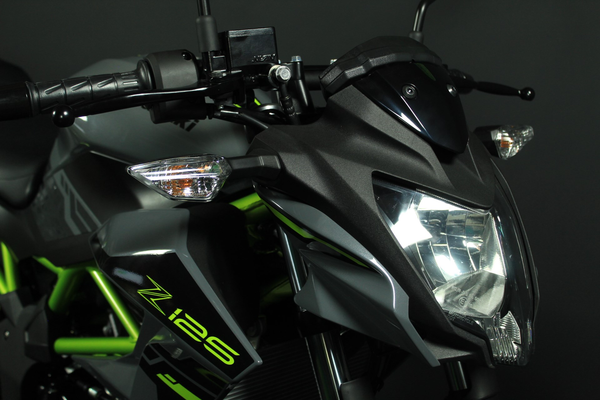 KAWASAKI Z 125 Arrow-showroom-element-2