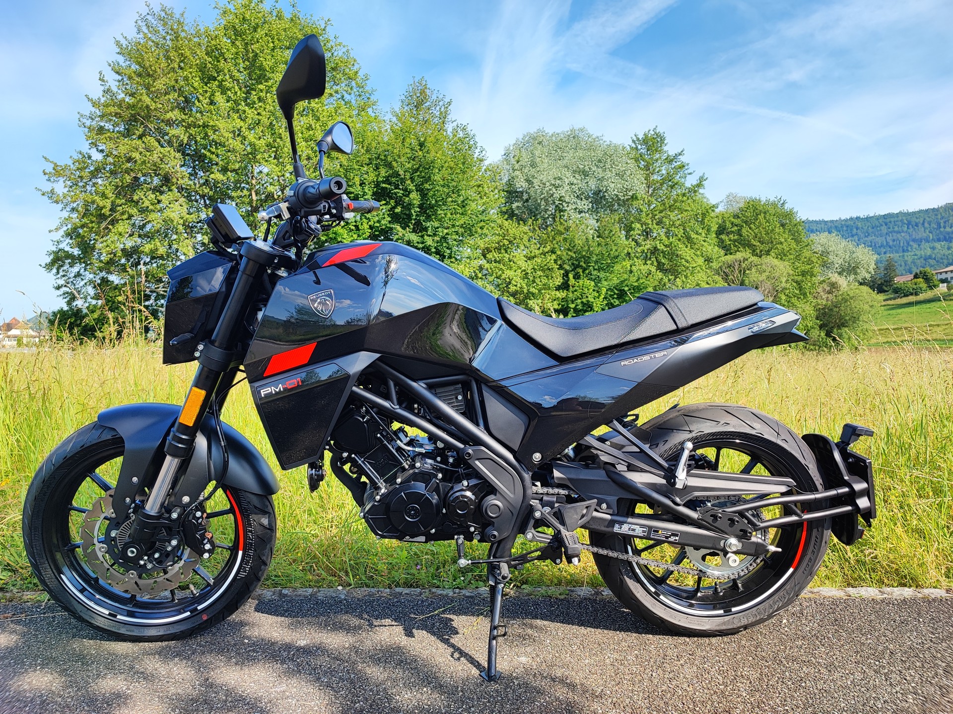 PEUGEOT PM-01 125 ABS-showroom-element-2