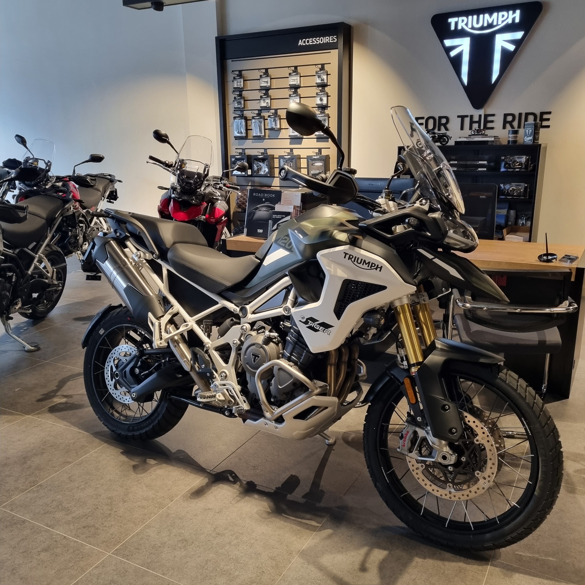 TRIUMPH Tiger 1200 Rally Pro
