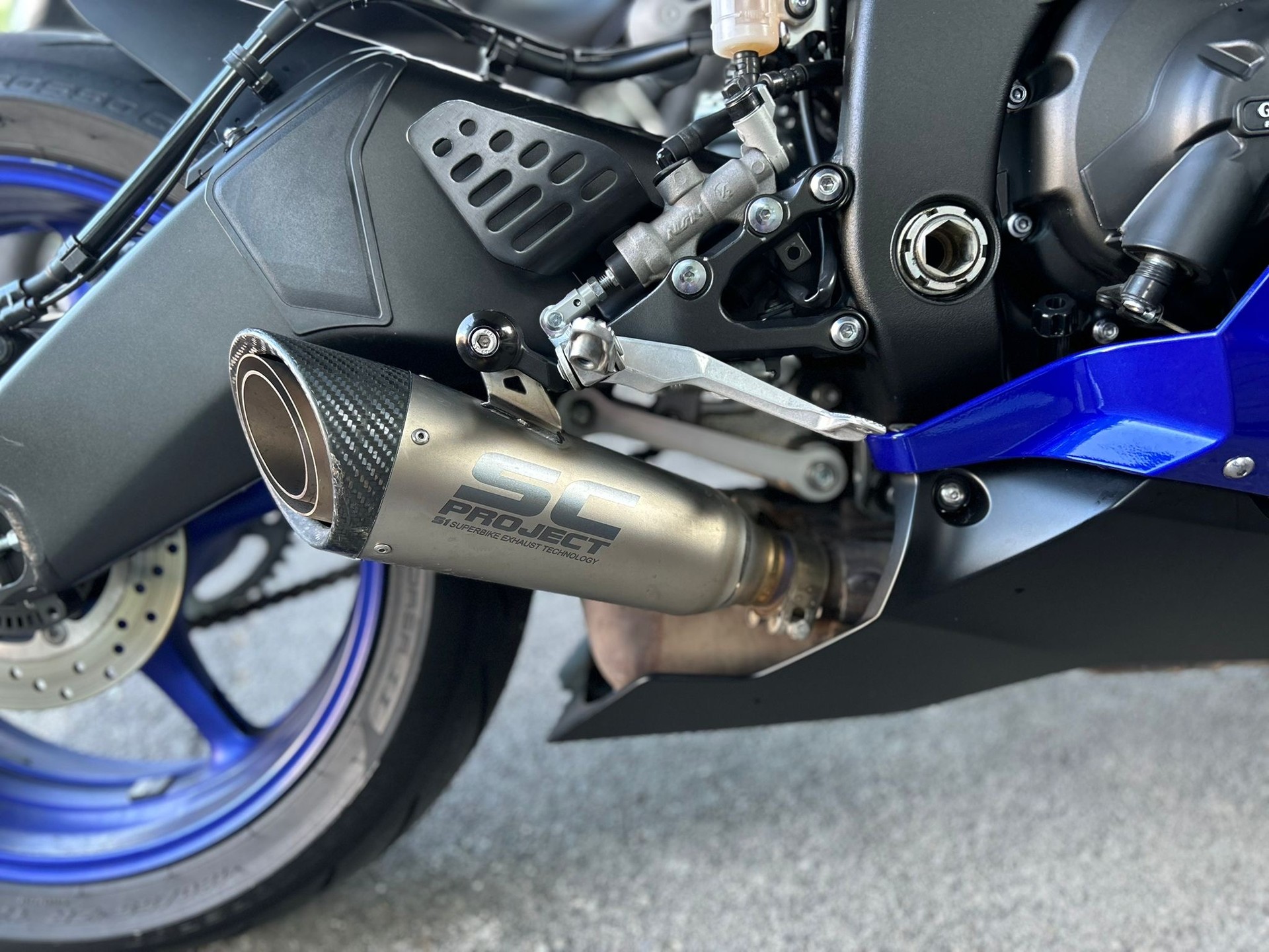 YAMAHA YZF-R6-image-6