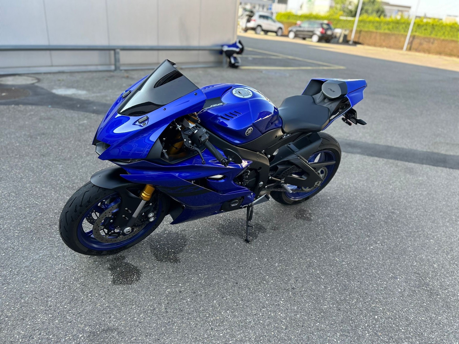 YAMAHA YZF-R6-image-4