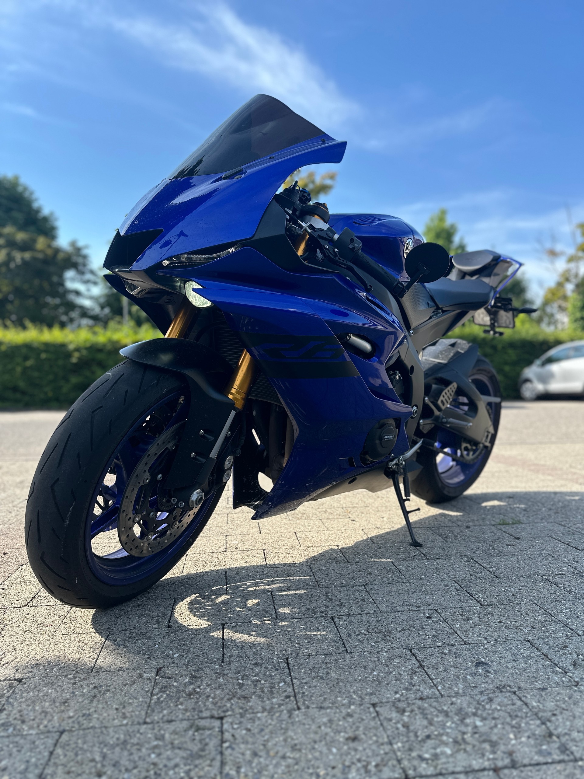 YAMAHA YZF-R6-image-1