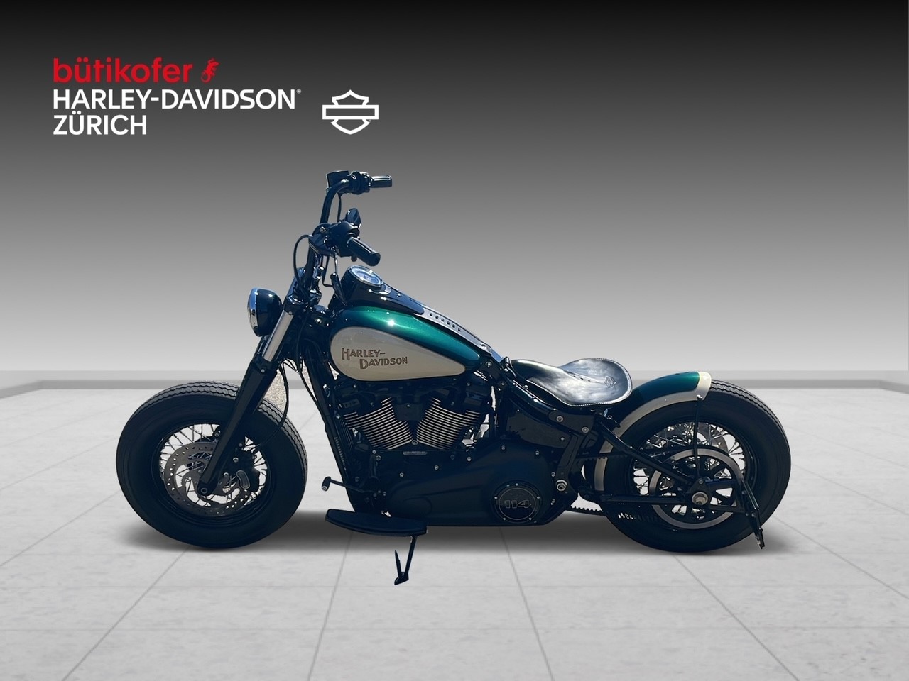 HARLEY-DAVIDSON FLHCS Heritage Classic 114 Black Finish-showroom-element-3