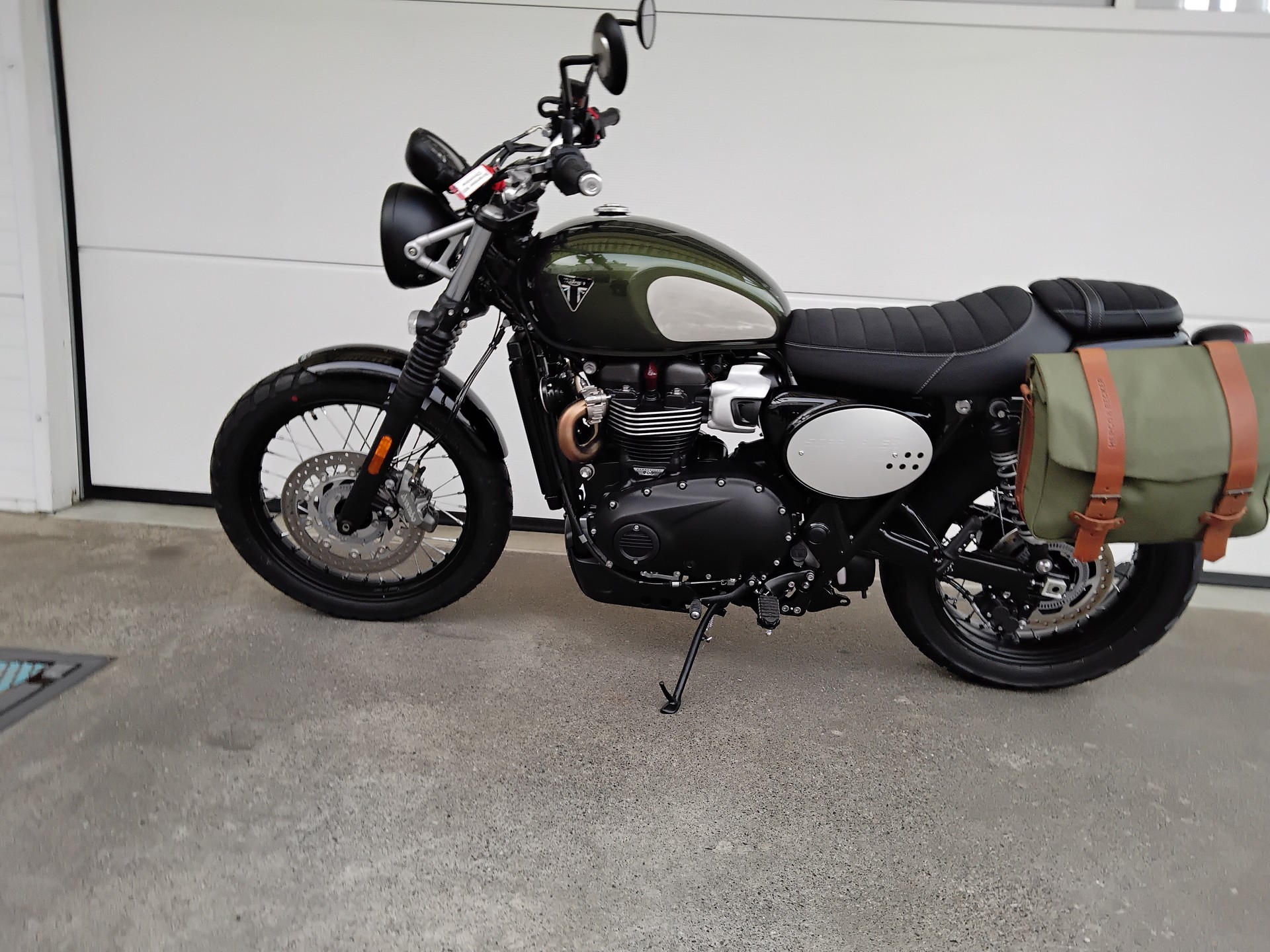 TRIUMPH Street Scrambler 900 Special Edition-image-9