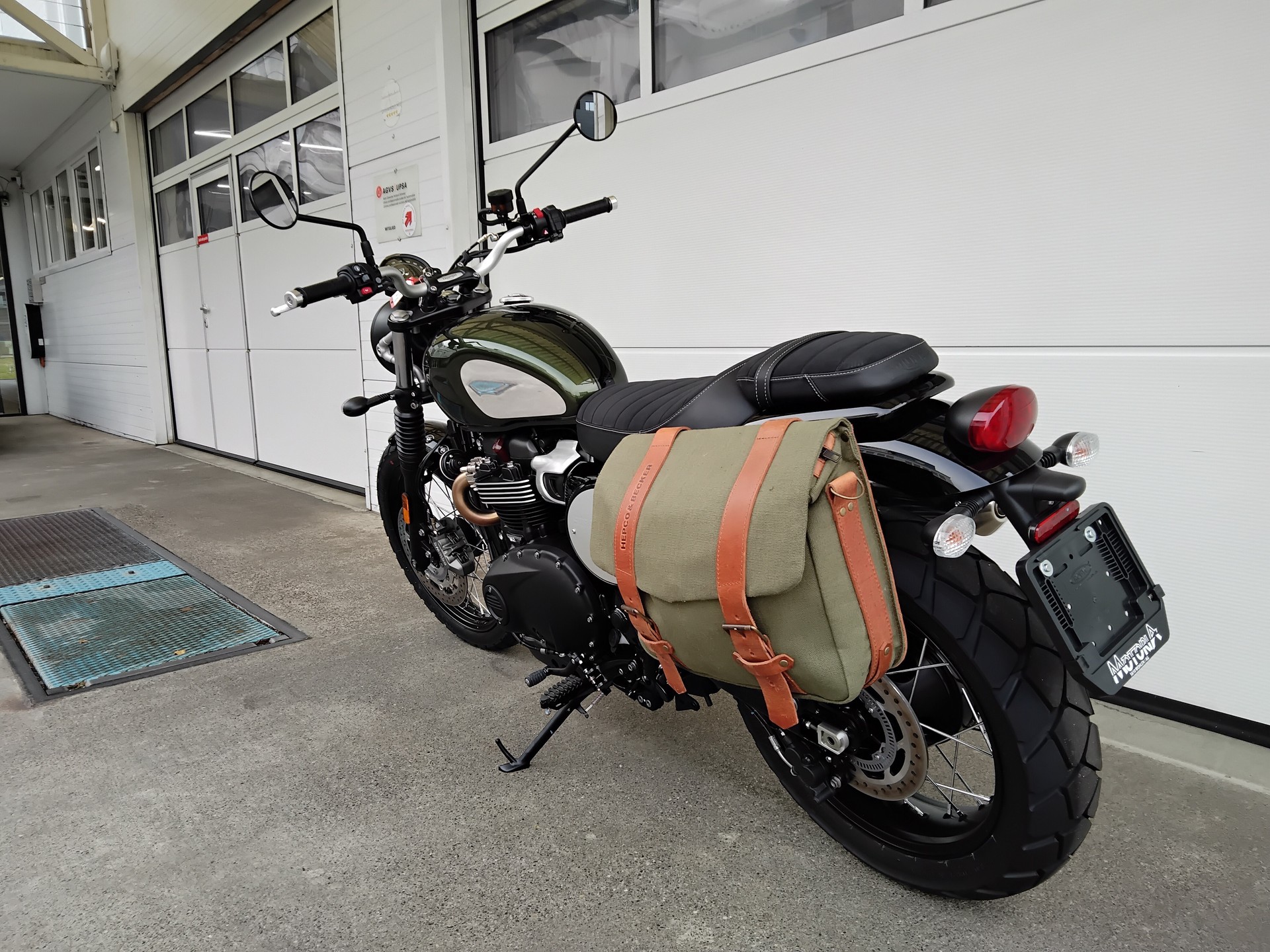 TRIUMPH Street Scrambler 900 Special Edition-image-4