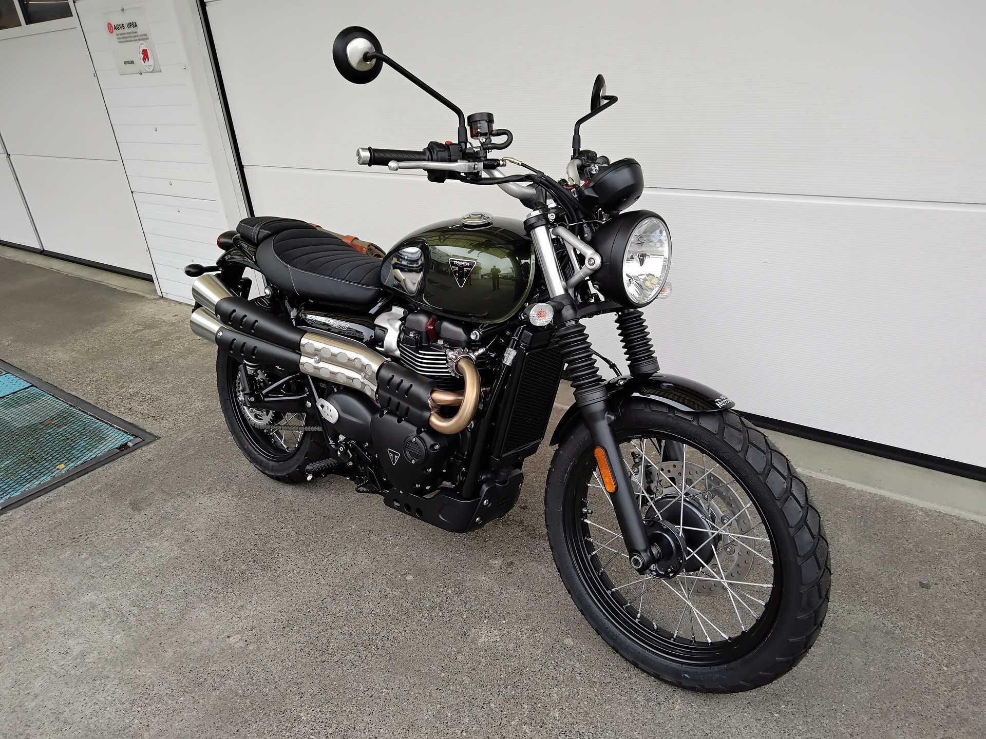 TRIUMPH Street Scrambler 900 Special Edition-image-6