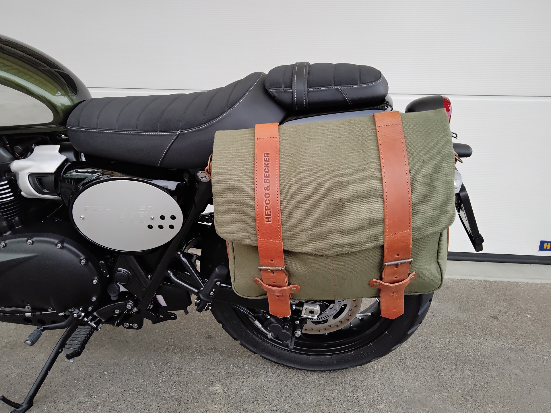 TRIUMPH Street Scrambler 900 Special Edition-image-2
