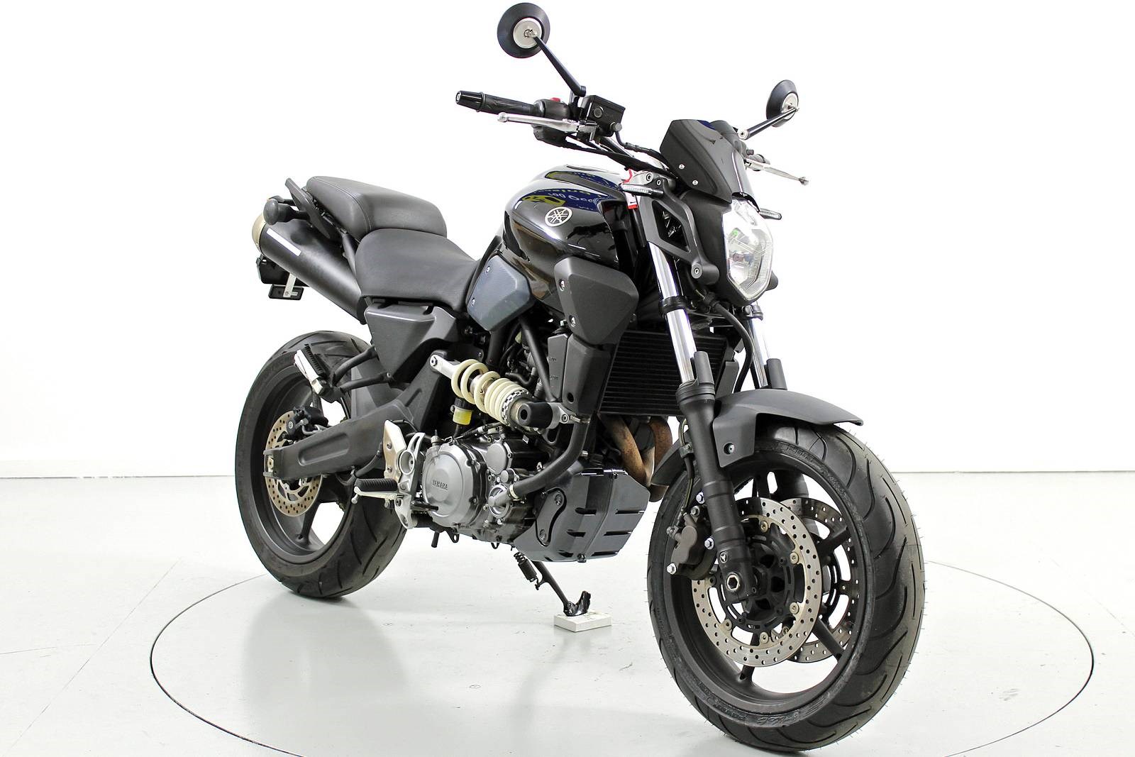 YAMAHA MT-03-showroom-element-1