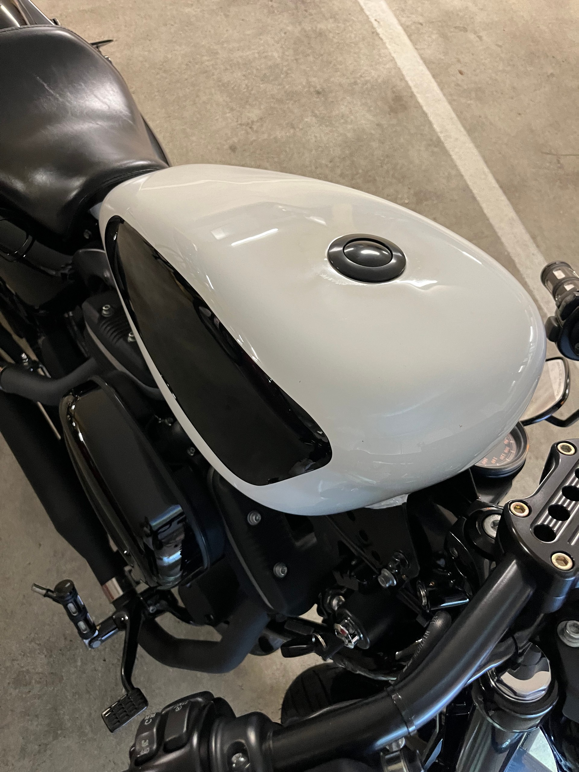HARLEY-DAVIDSON XL 883 N Sportster Iron (25kW)-image-3