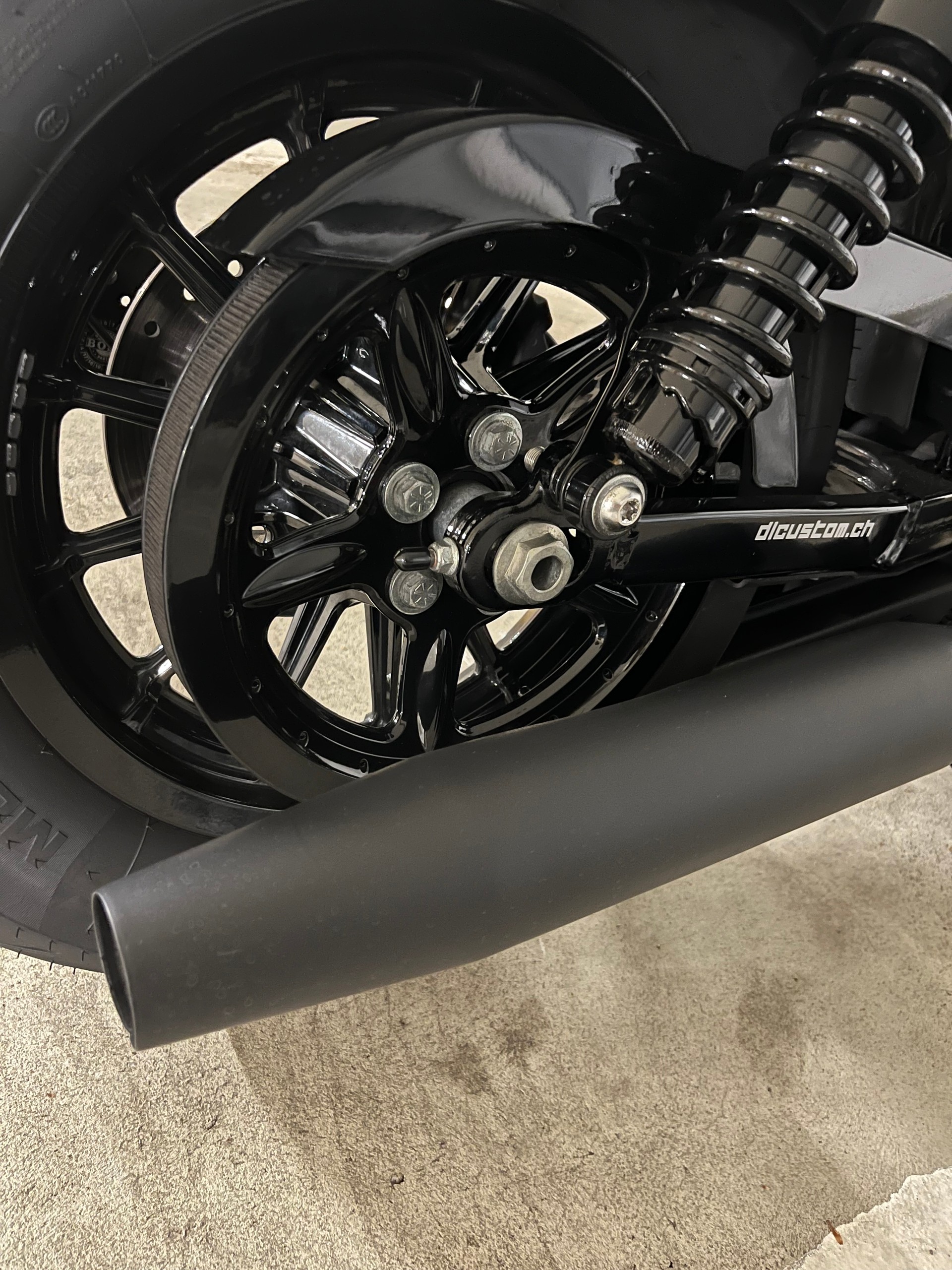HARLEY-DAVIDSON XL 883 N Sportster Iron (25kW)-image-11