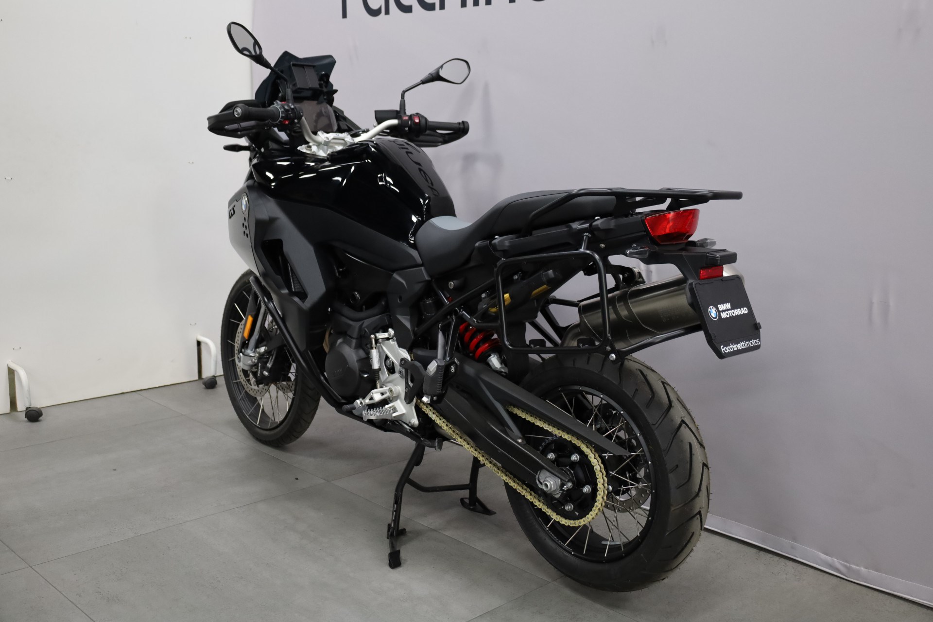 BMW F 900 GS Adventure-image-4