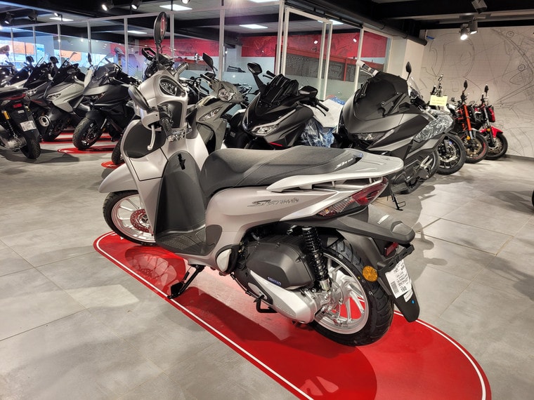 HONDA SH 125 i Mode-showroom-element-3