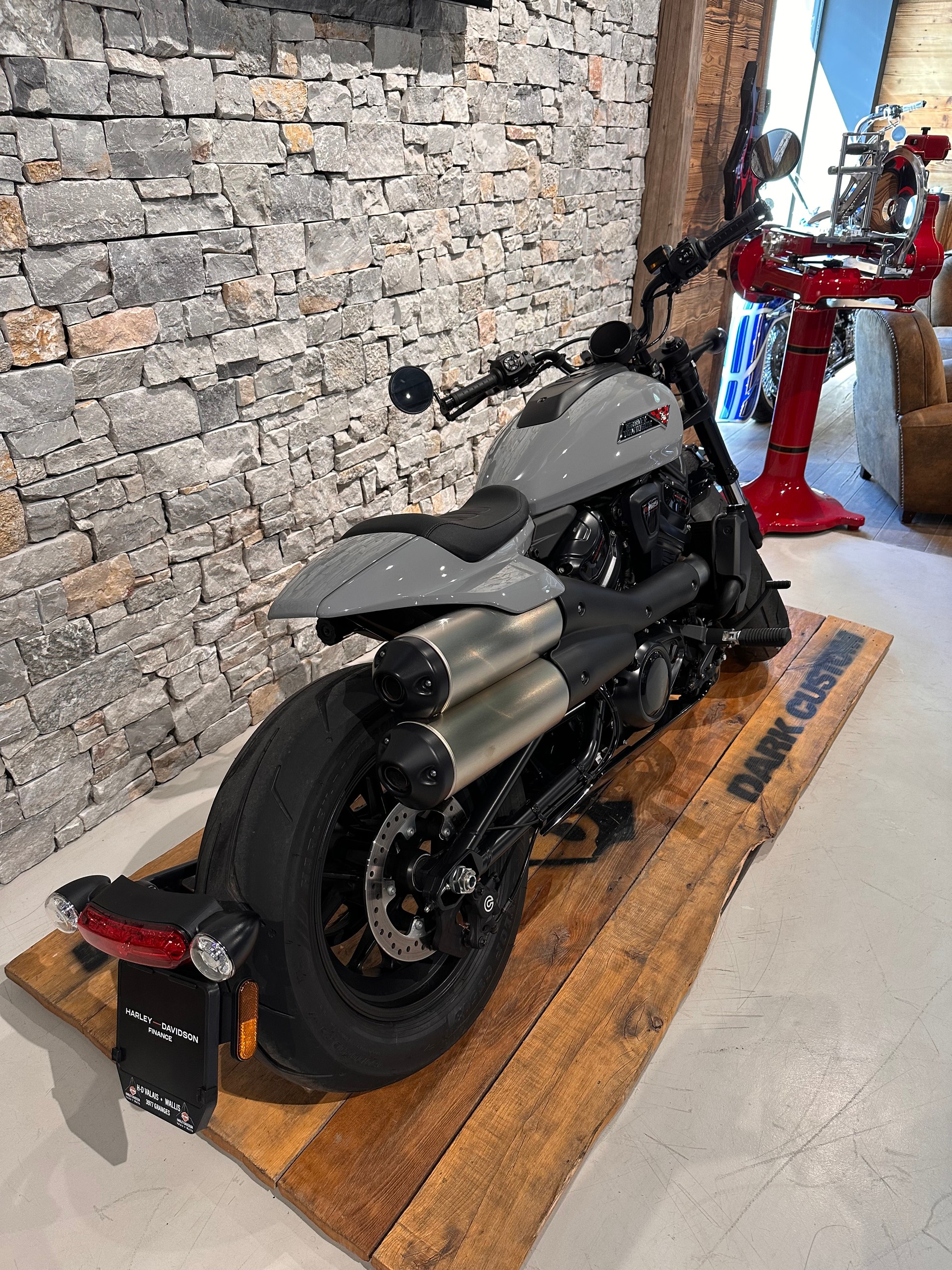 HARLEY-DAVIDSON Sportster S 1250-image-2