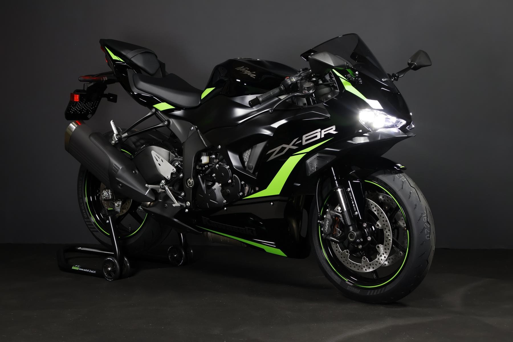 KAWASAKI Ninja ZX-6R-showroom-element-2
