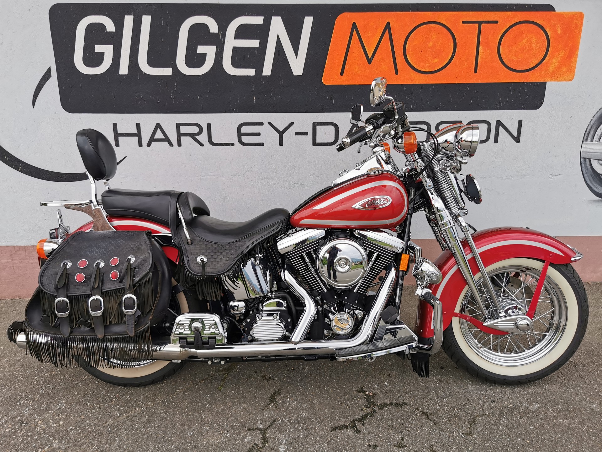 HARLEY-DAVIDSON FLSTS Heritage Springer