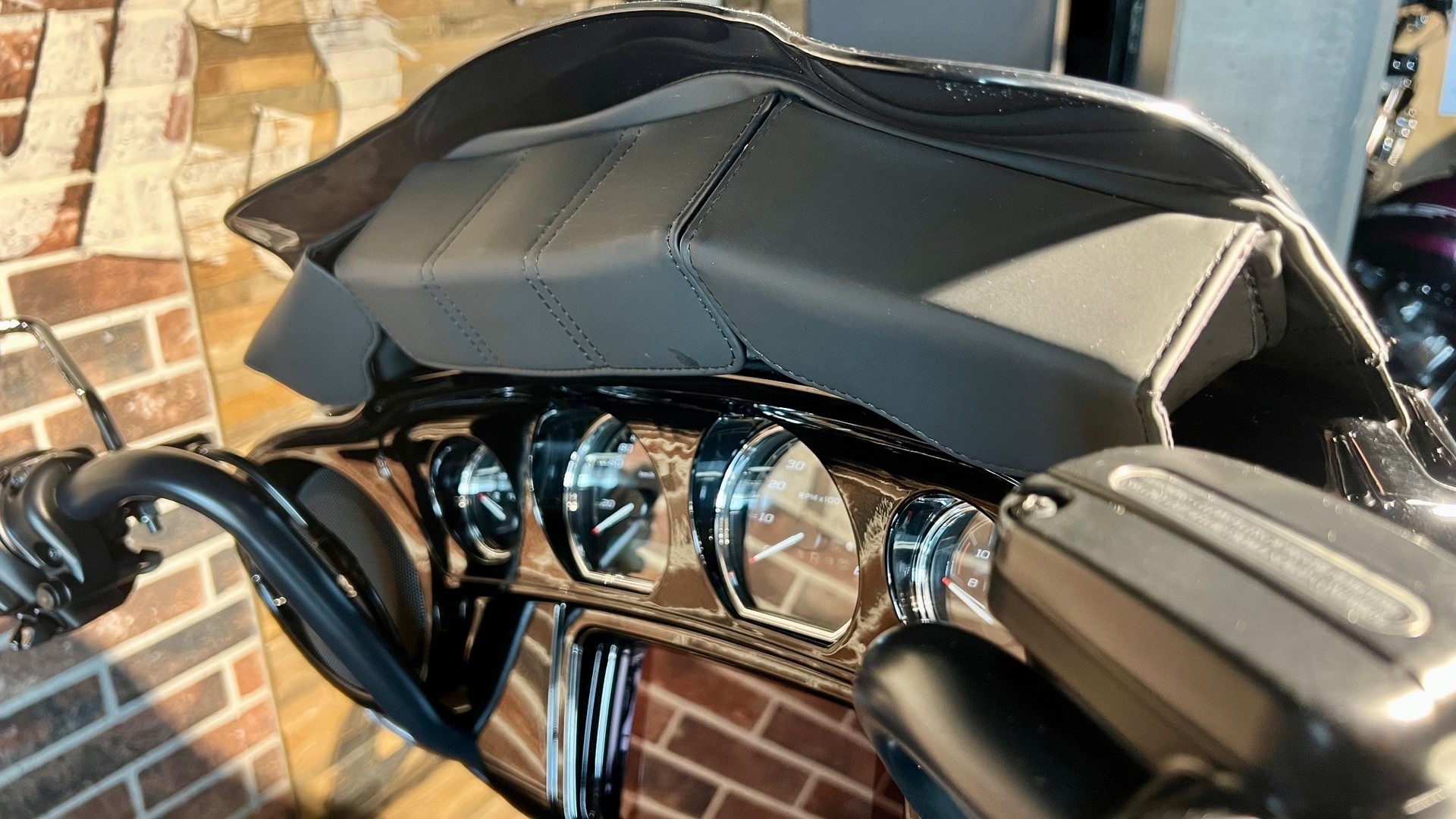 HARLEY-DAVIDSON FLHXS Street Glide Special 114-image-11