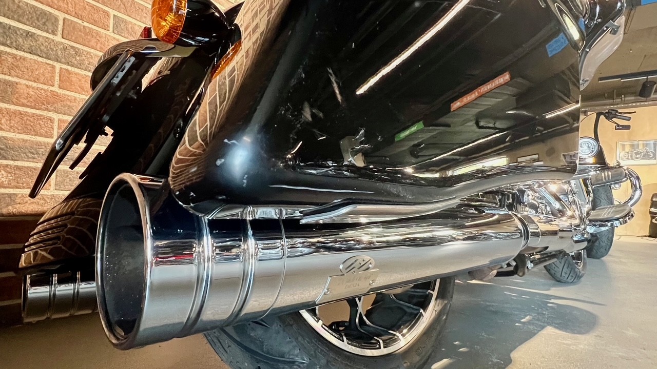 HARLEY-DAVIDSON FLHXS Street Glide Special 114-image-7