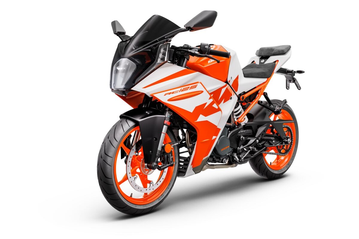KTM RC 390-showroom-element-1