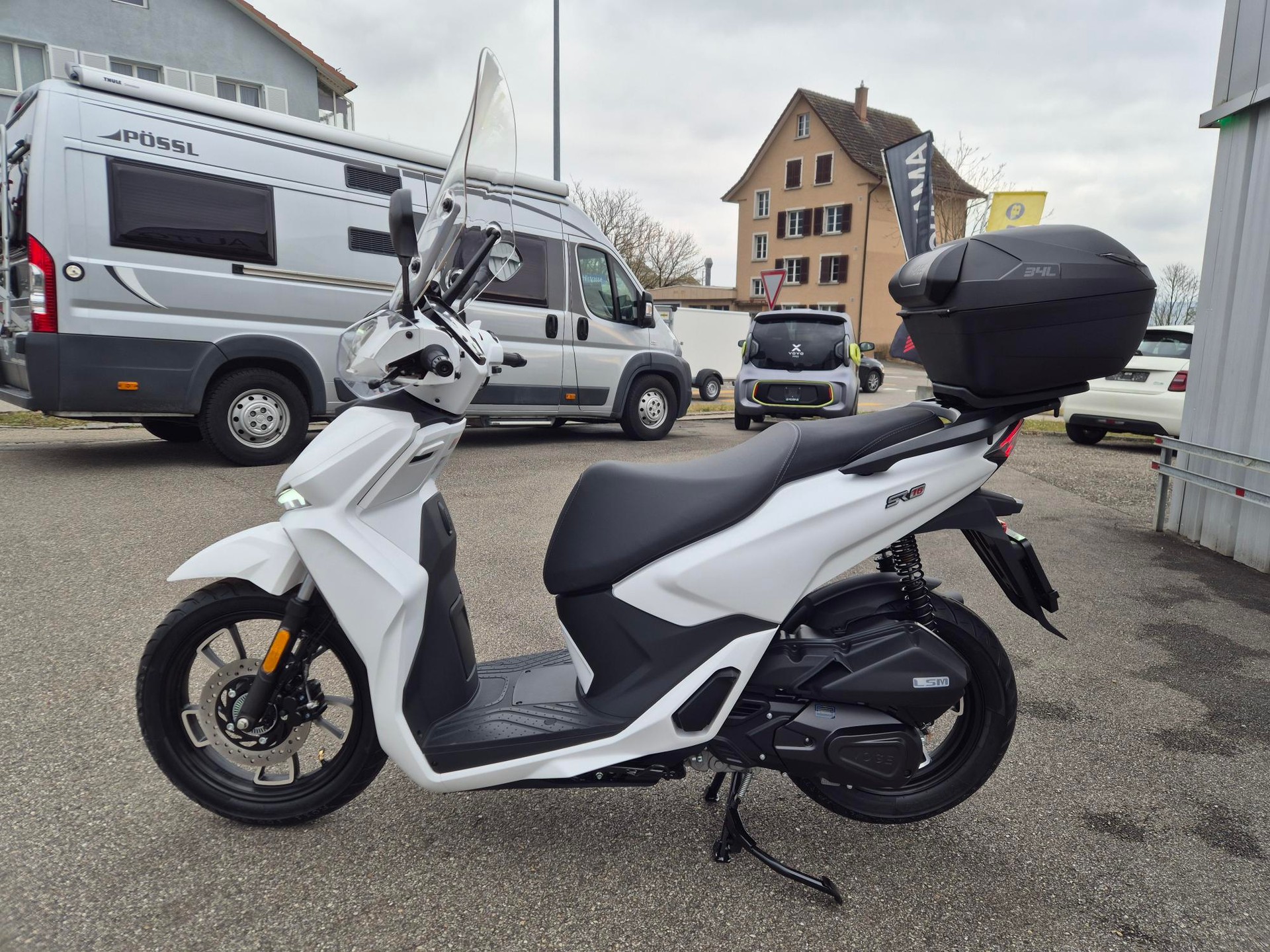 VOGE SR16-showroom-element-1