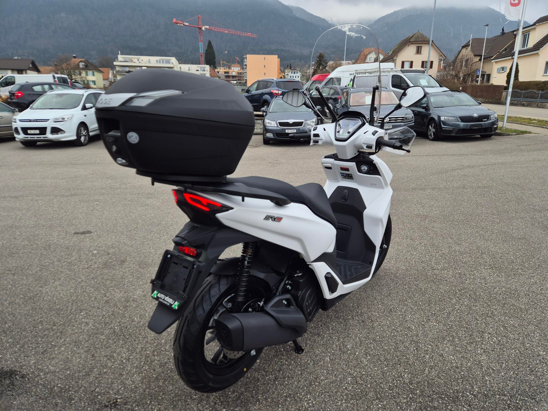 VOGE SR16-showroom-element-3