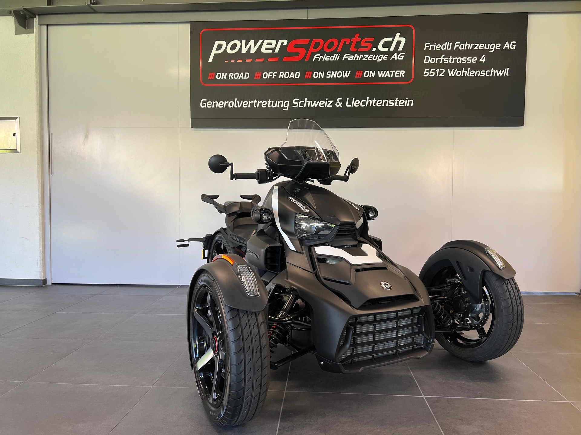 CAN-AM Ryker Sport Ace 900-showroom-element-2