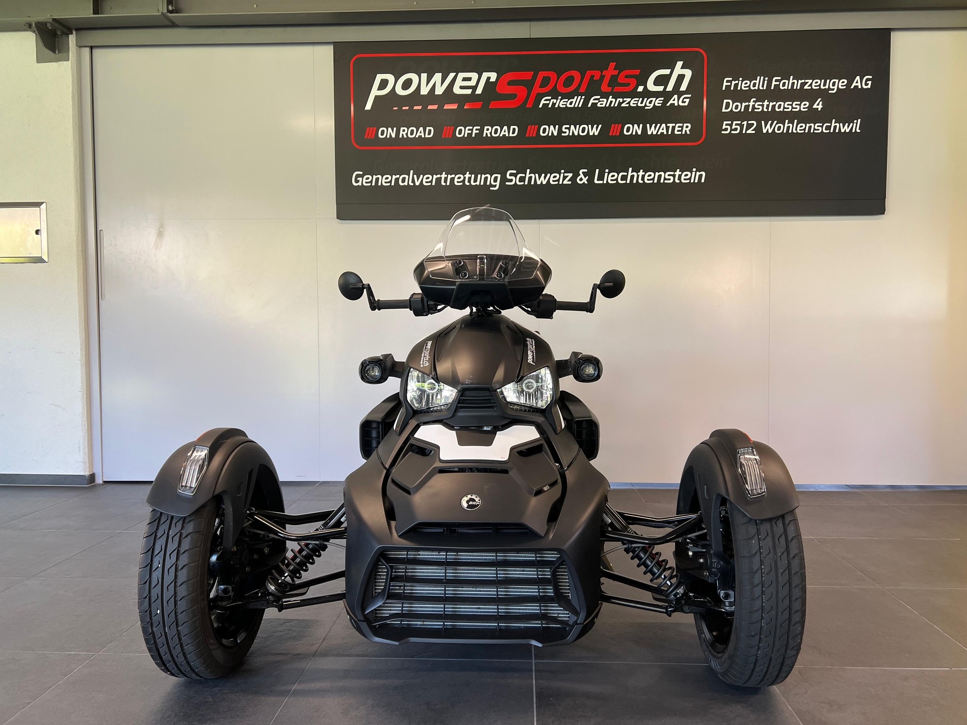 CAN-AM Ryker Sport Ace 900-showroom-element-1