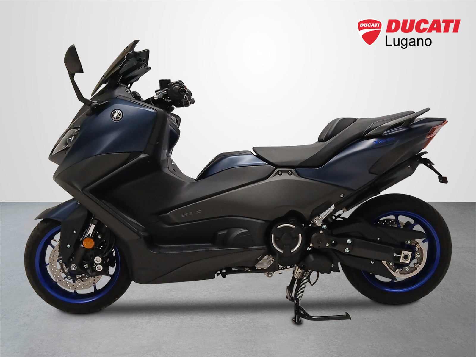 YAMAHA T-MAX 560-showroom-element-2
