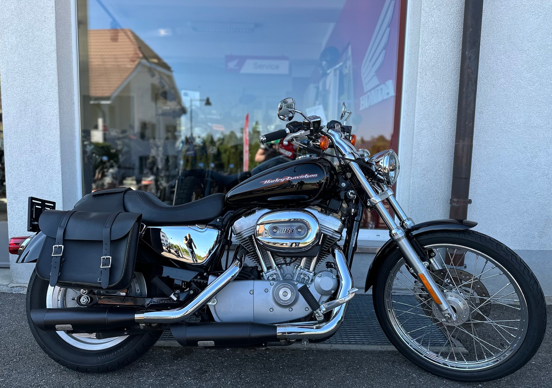HARLEY-DAVIDSON XL 883 C Sportster Custom-showroom-element-2